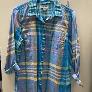 Brand new Old Navy The Classic Shirt - Small
